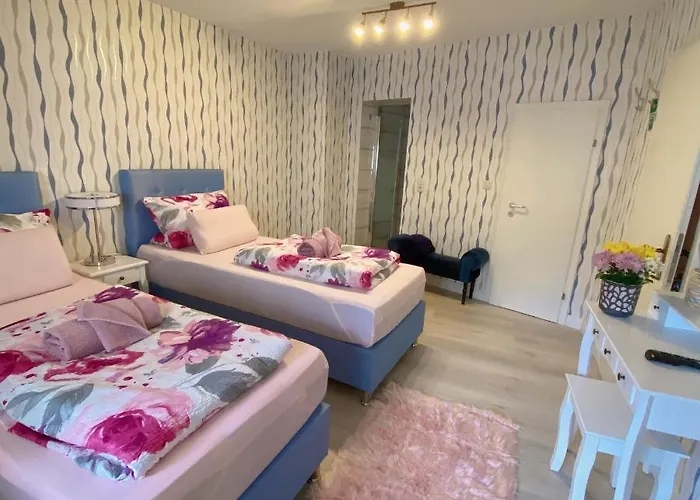 Zum Fuerstenberg 住宿加早餐酒店 Oberdiebach