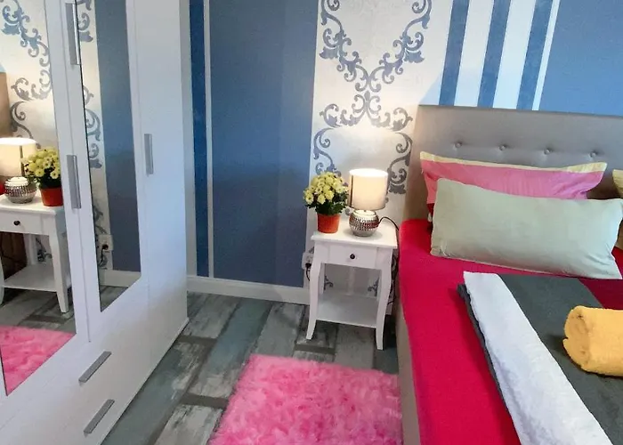 Zum Fuerstenberg 住宿加早餐酒店