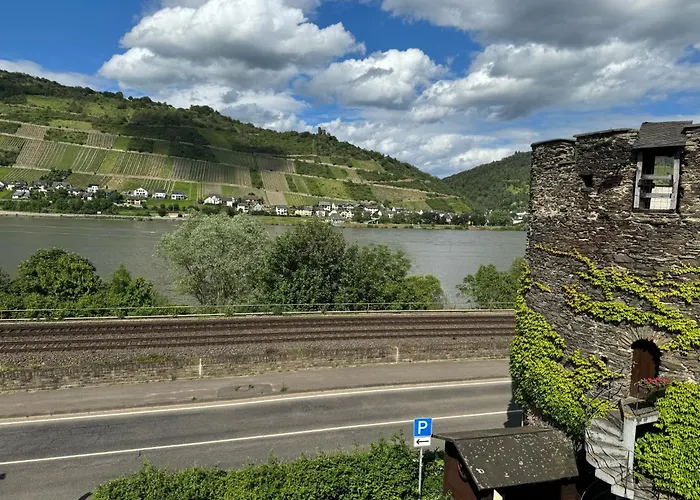 Zum Fuerstenberg 住宿加早餐酒店